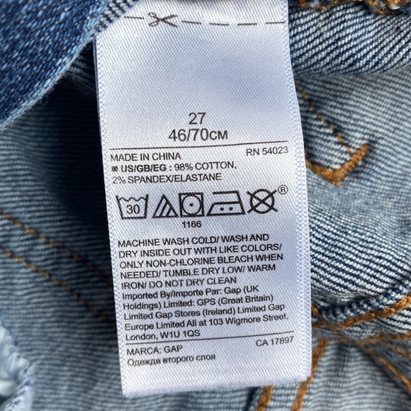 Gap women’s size 27 Jean shorts - Picture 3 of 4